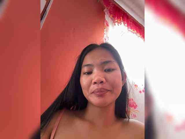 SweetMae21 webcam