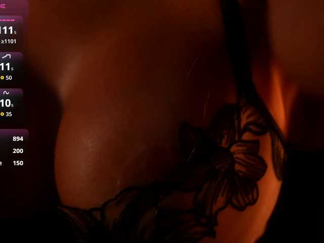 MiriamFoxx's BongaCams show and profile