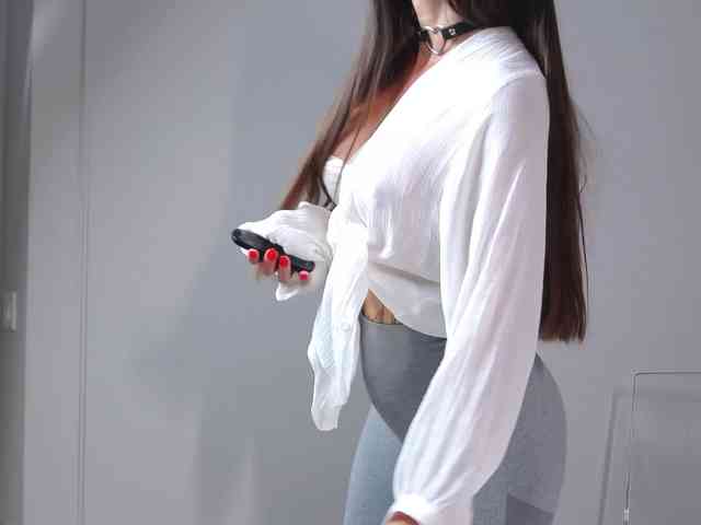 MiriamFoxx webcam