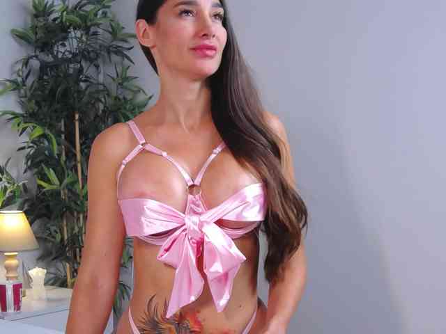 MiriamFoxx webcam