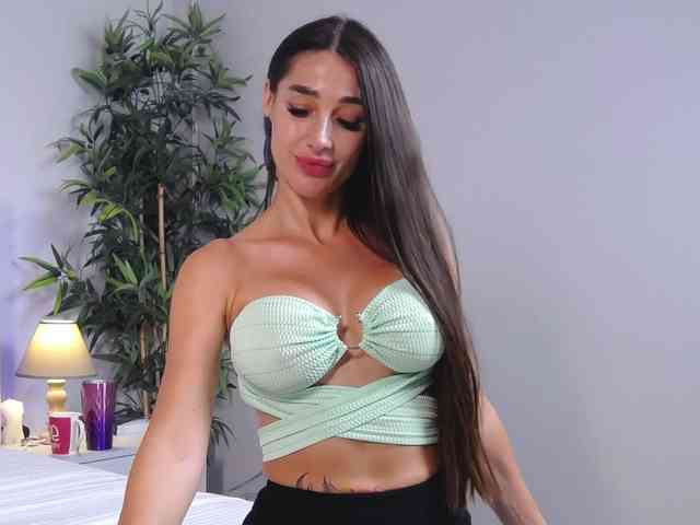 MiriamFoxx webcam