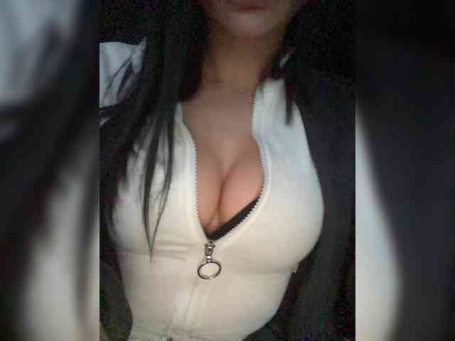 NikaDelonsss webcam