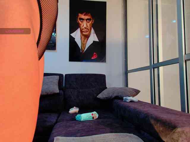 latin-couple77 webcam