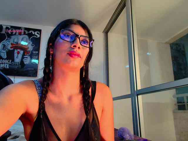 latin-couple77 webcam