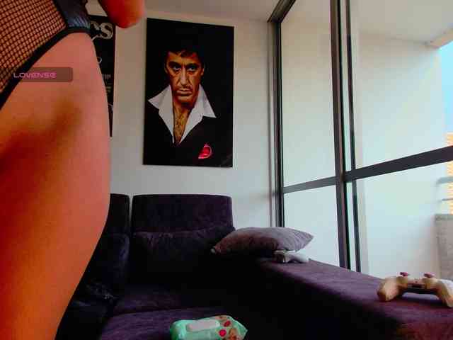 latin-couple77 webcam