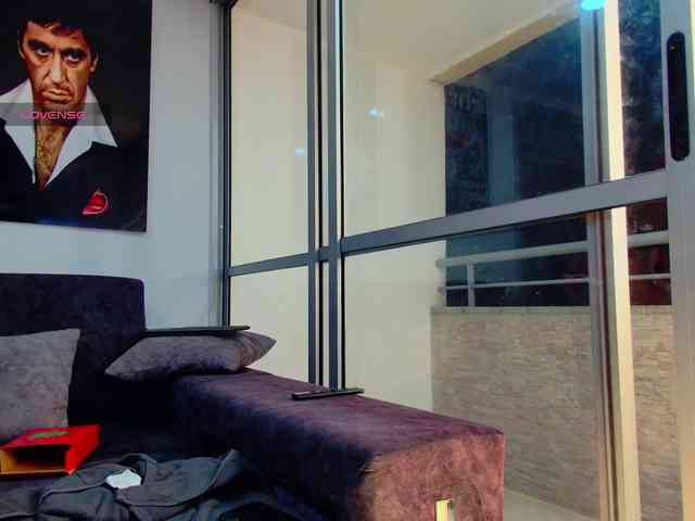 latin-couple77 webcam