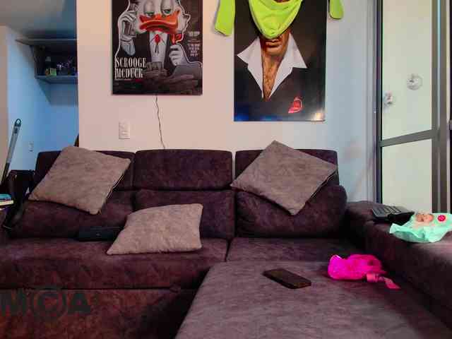 latin-couple77 webcam