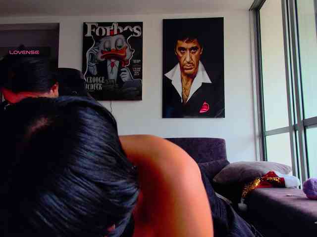 latin-couple77 webcam