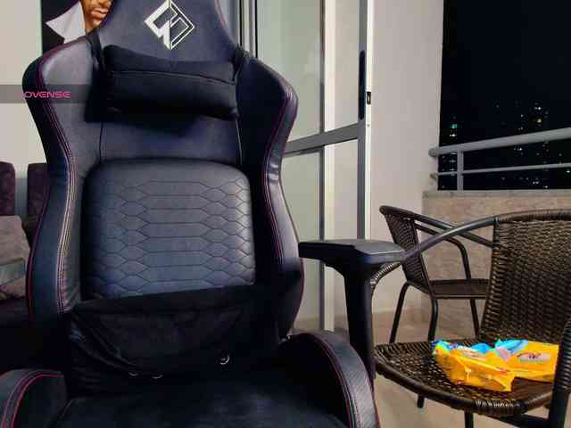 latin-couple77 Live Webcam on {site_name}