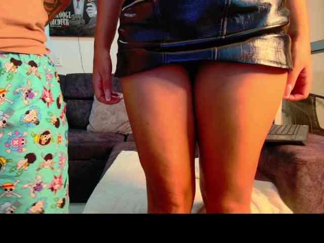 latin-couple77 webcam