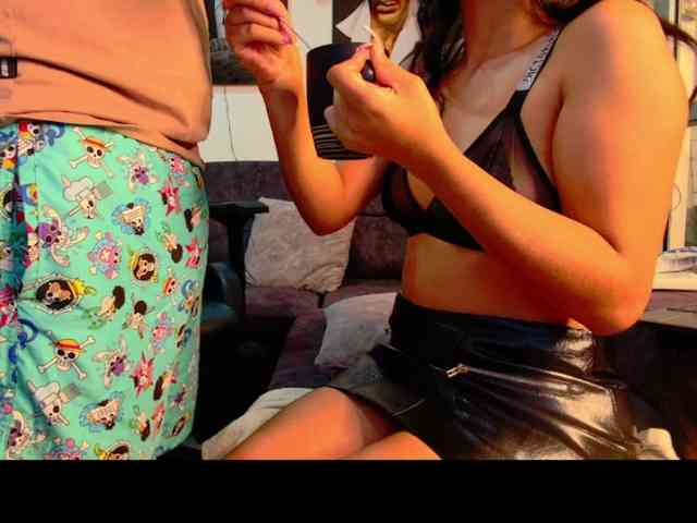 latin-couple77 webcam