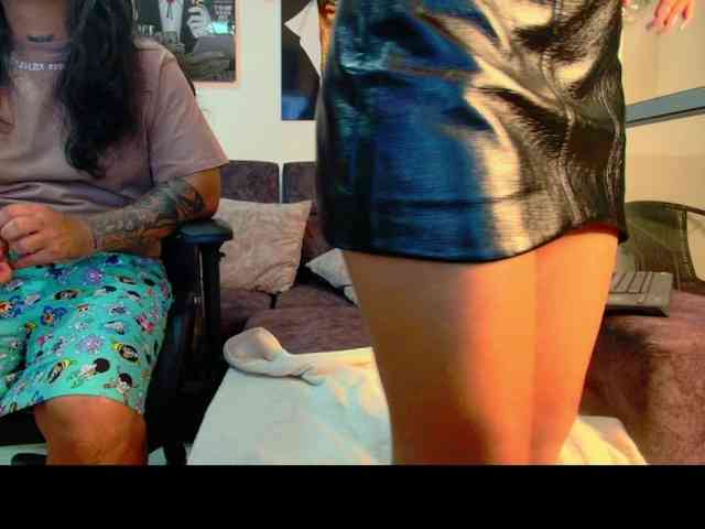 latin-couple77 webcam