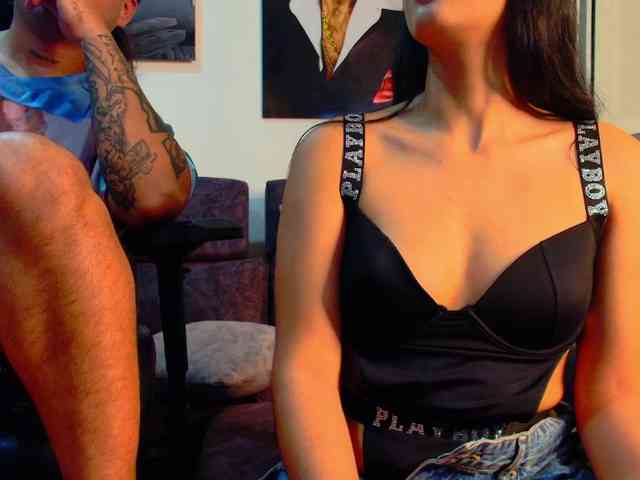 latin-couple77 webcam