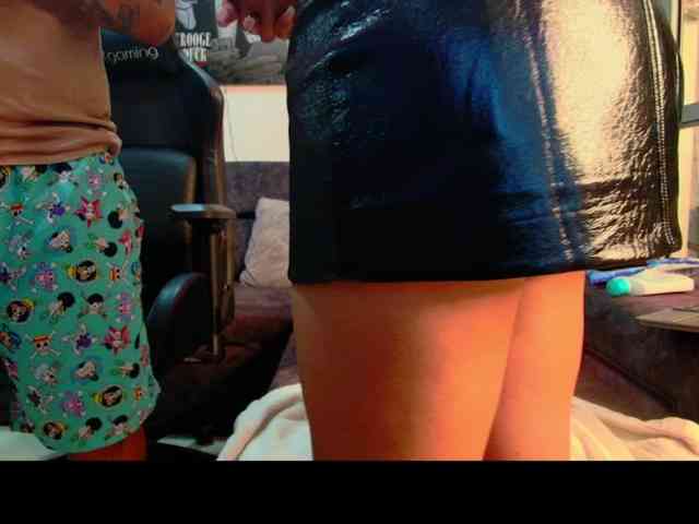 latin-couple77 webcam