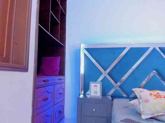 tiffanymiller1 webcam