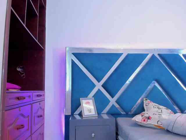 tiffanymiller1 webcam