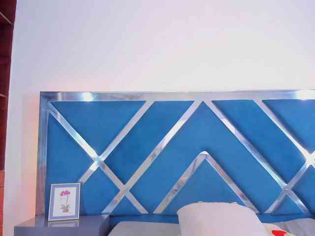 tiffanymiller1 webcam