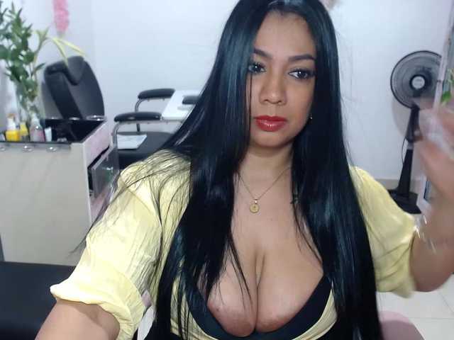 titsbiglovers's BongaCams show and profile