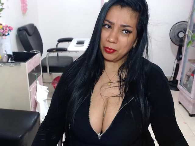 titsbiglovers's BongaCams show and profile