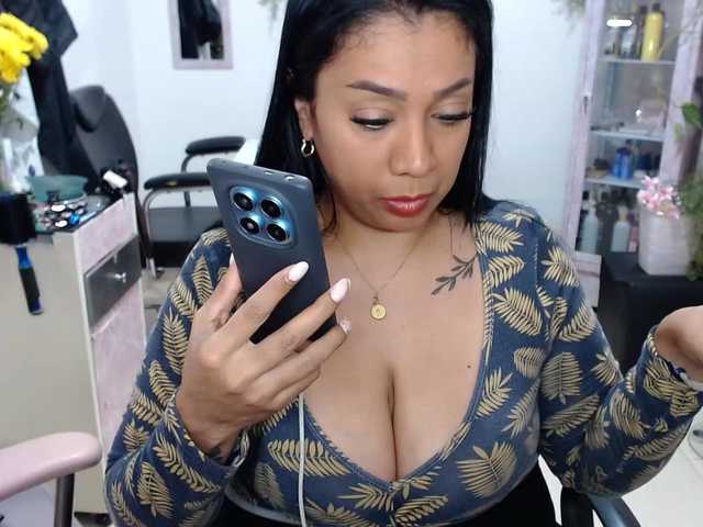 titsbiglovers's BongaCams show and profile