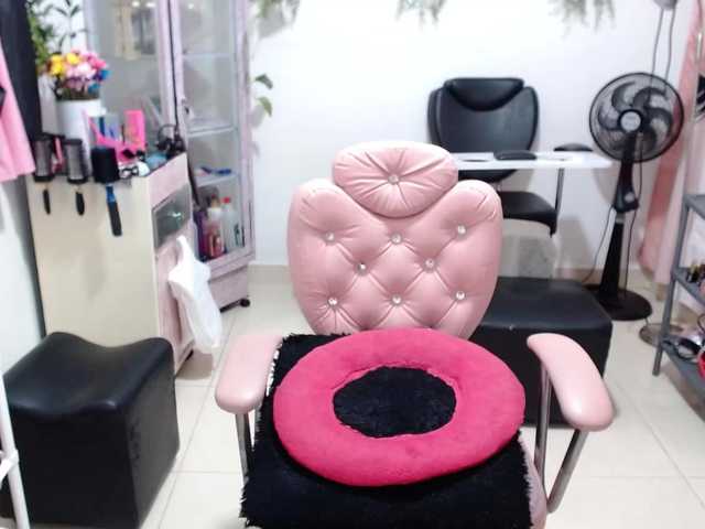 titsbiglovers's BongaCams show and profile