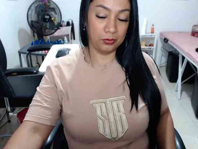 titsbiglovers