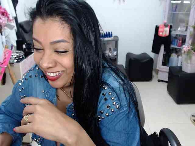 titsbiglovers webcam