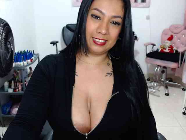 titsbiglovers titsbiglovers