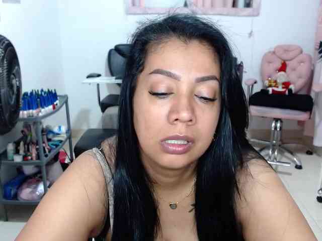 titsbiglovers titsbiglovers