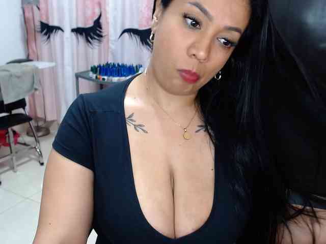 titsbiglovers webcam