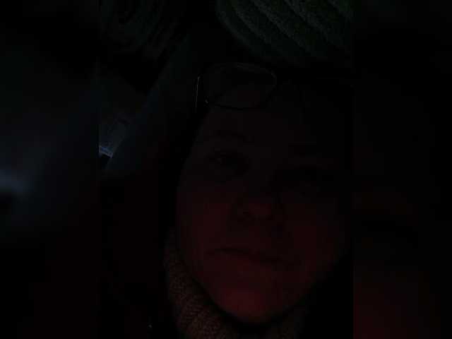 Fox981's BongaCams show and profile