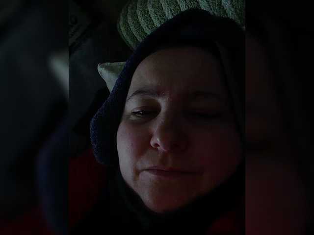 Fox981's BongaCams show and profile