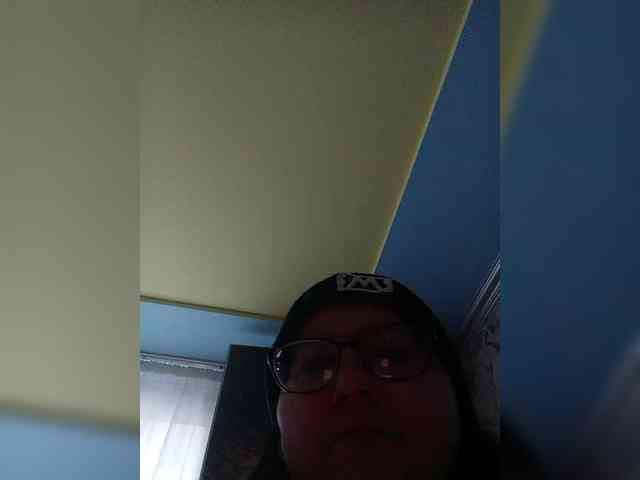 Fox981 Live Webcam on BongaCams