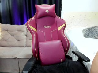 LauraColour Porn Show