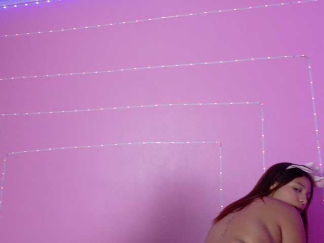 farianachocolatecrememia's BongaCams show and profile