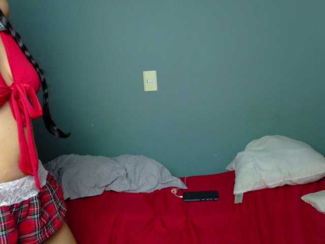 farianachocolatecrememia's BongaCams show and profile