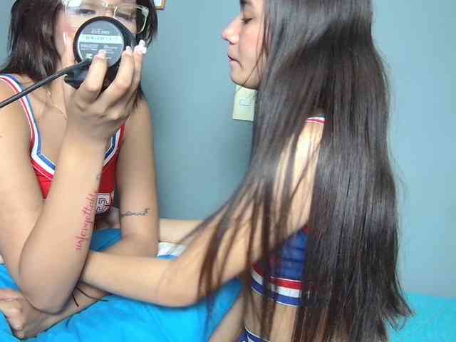 naked chatroom Farianachocolatecrememia