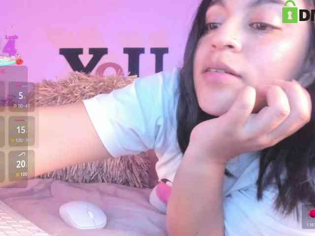 AbbySaphir webcam
