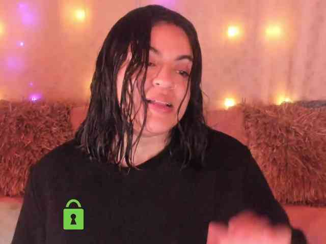 AbbySaphir webcam