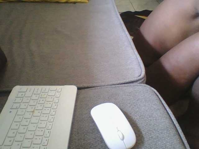 Dizzydose1 webcam bongacams model stream image