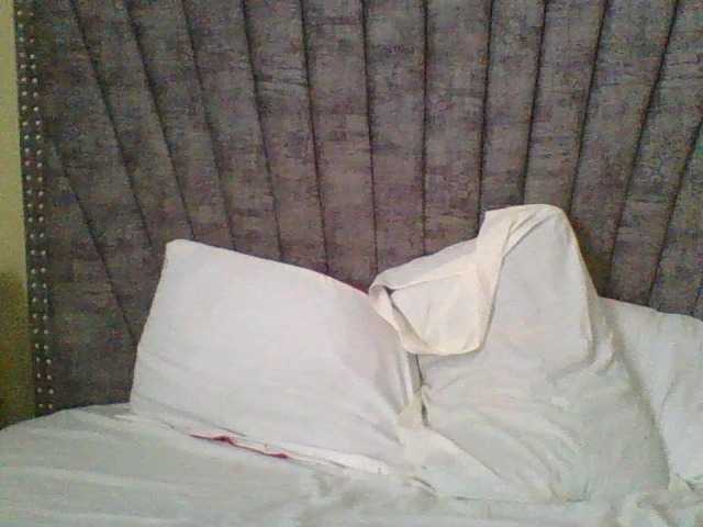 Dizzydose1's BongaCams show and profile