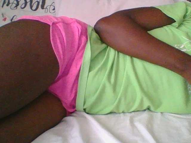 Dizzydose1 webcam bongacams model stream image