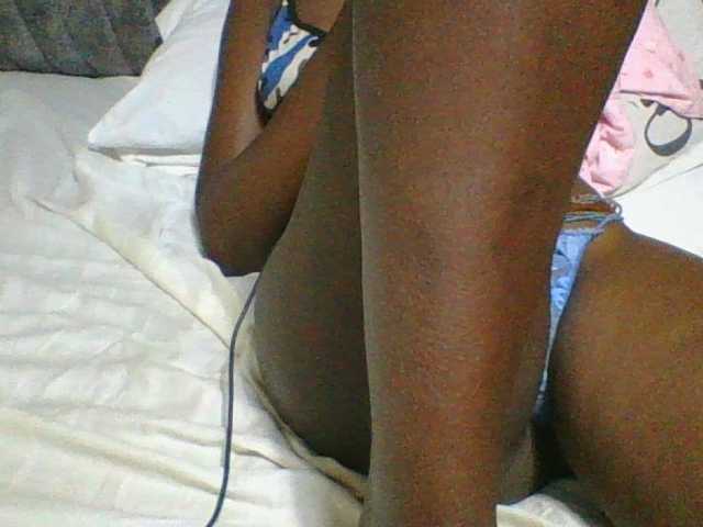 Dizzydose1's BongaCams show and profile