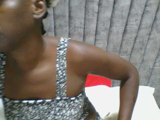 Dizzydose1's BongaCams show and profile