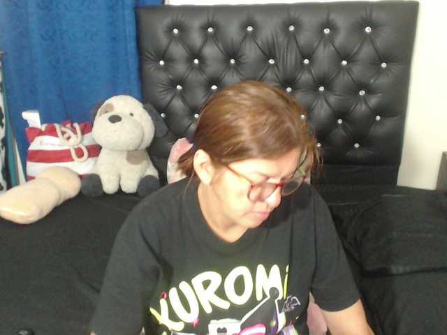 MedusaLilith's BongaCams show and profile