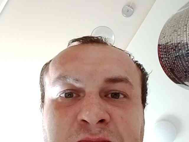 Crazypara11 webcam