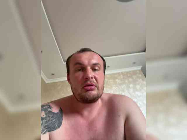 Crazypara11 webcam