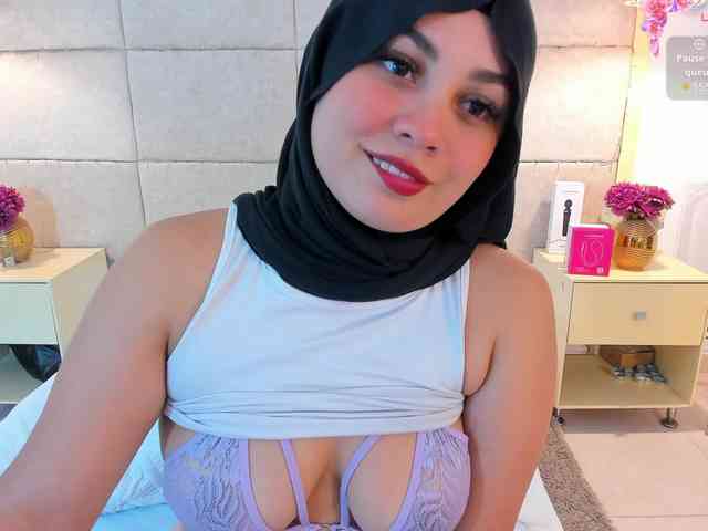 janaadhara Live Webcam on BongaCams