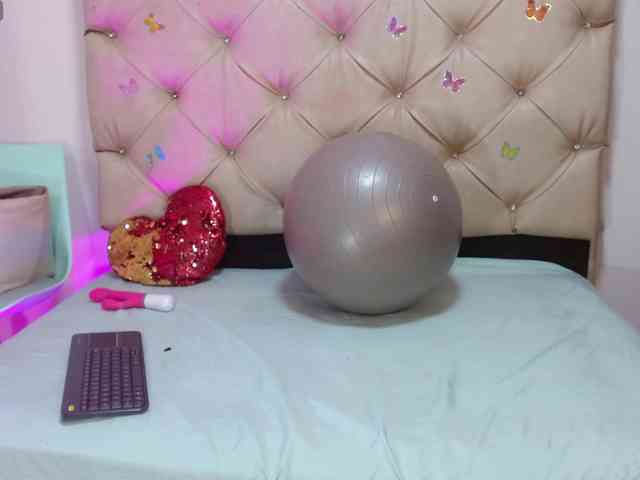 cleopatra-hot webcam