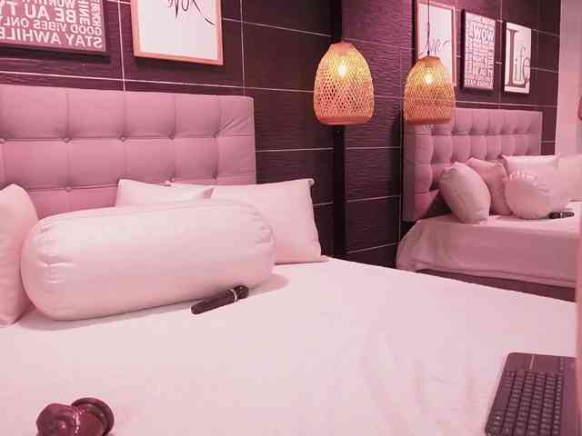 BellaLatina Live Webcam on BongaCams